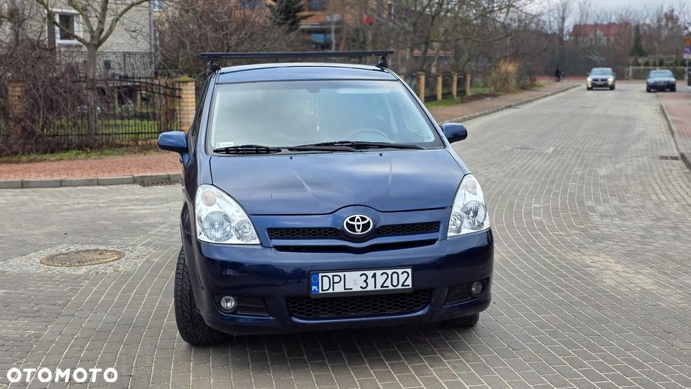 Toyota Corolla Verso - 2