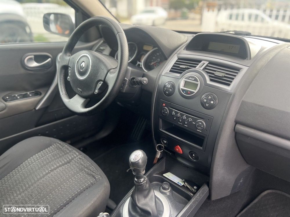 Renault Mégane Break 1.5 dCi Confort - 13