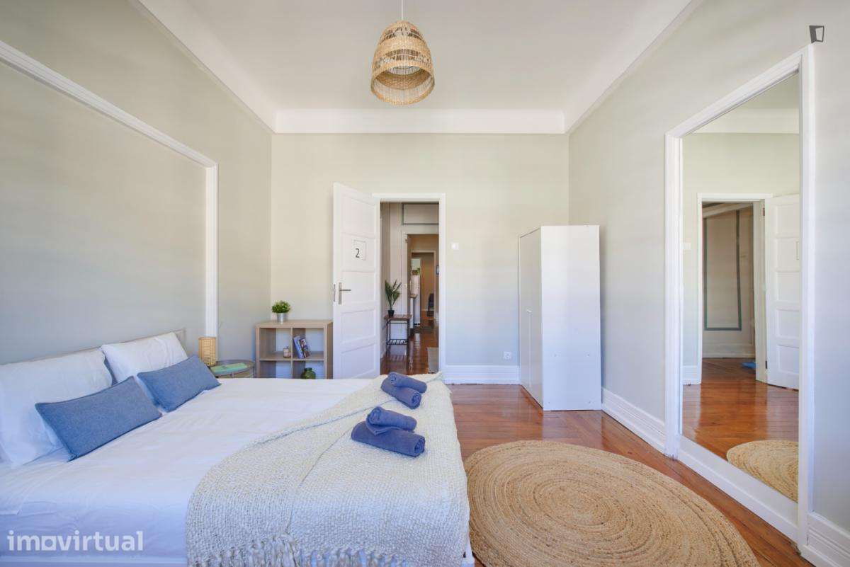 Quarto - localizado em Marquês de Pombal Lisbon - Grande imagem: 5/56