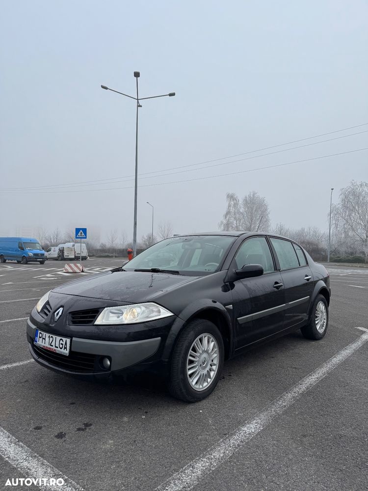 Renault Megane Sedan 1.6 16V Privilege Aut - 1