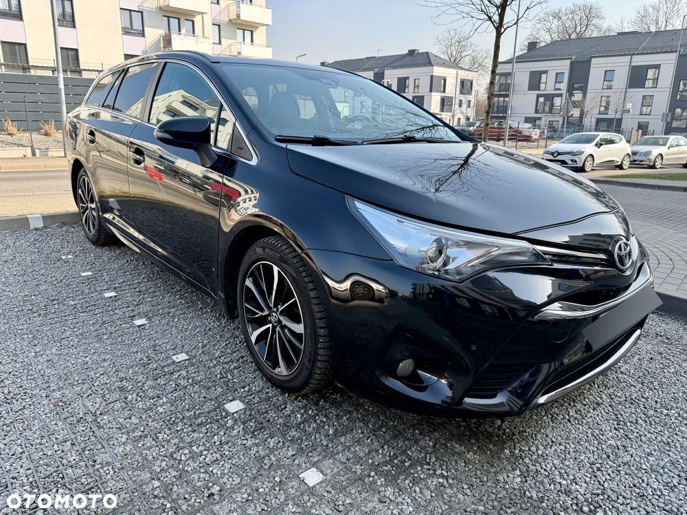 Toyota Avensis 2.0 D-4D Prestige - 3