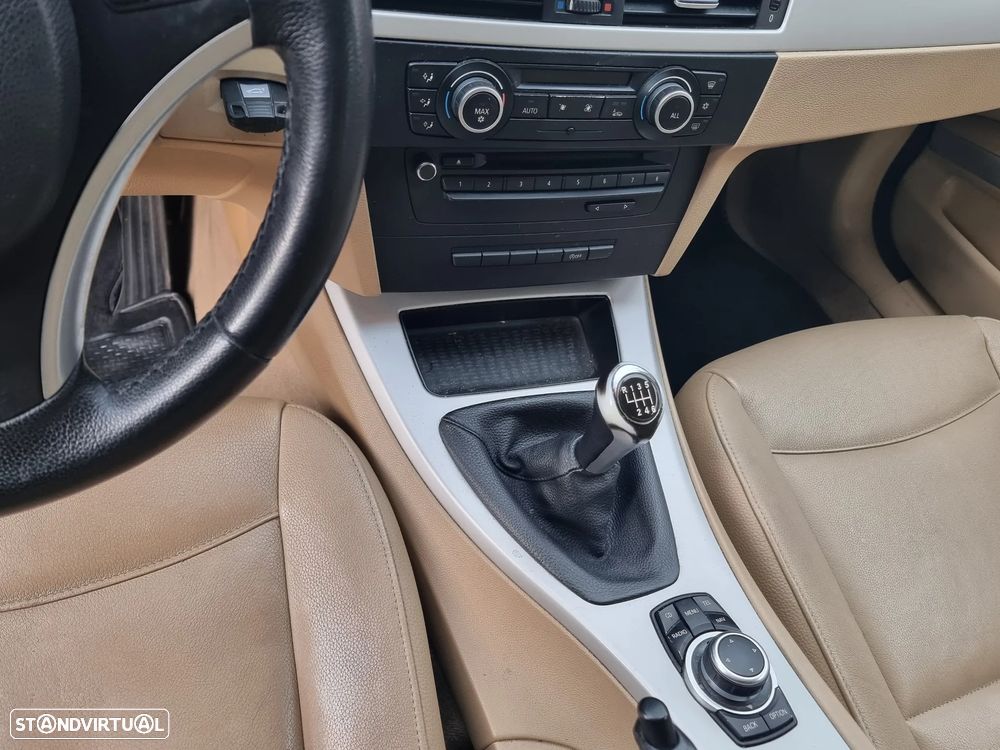 BMW 320 d Navigation - 14