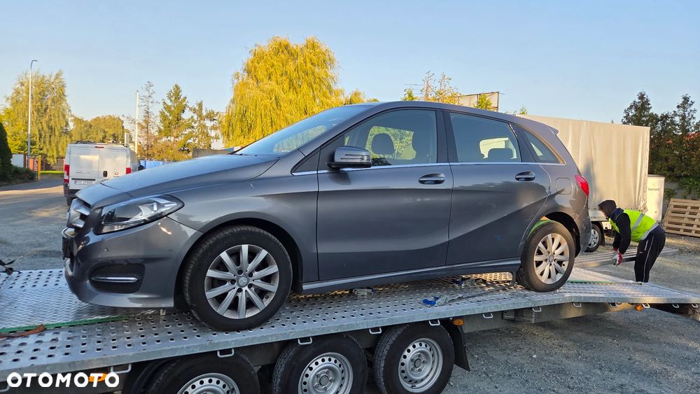 Mercedes-Benz Klasa B 180 (BlueEFFICIENCY) 7G-DCT - 1