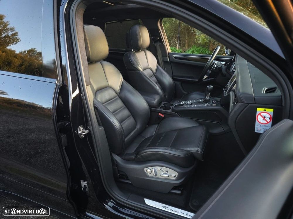 Porsche Macan Turbo PDK - 21