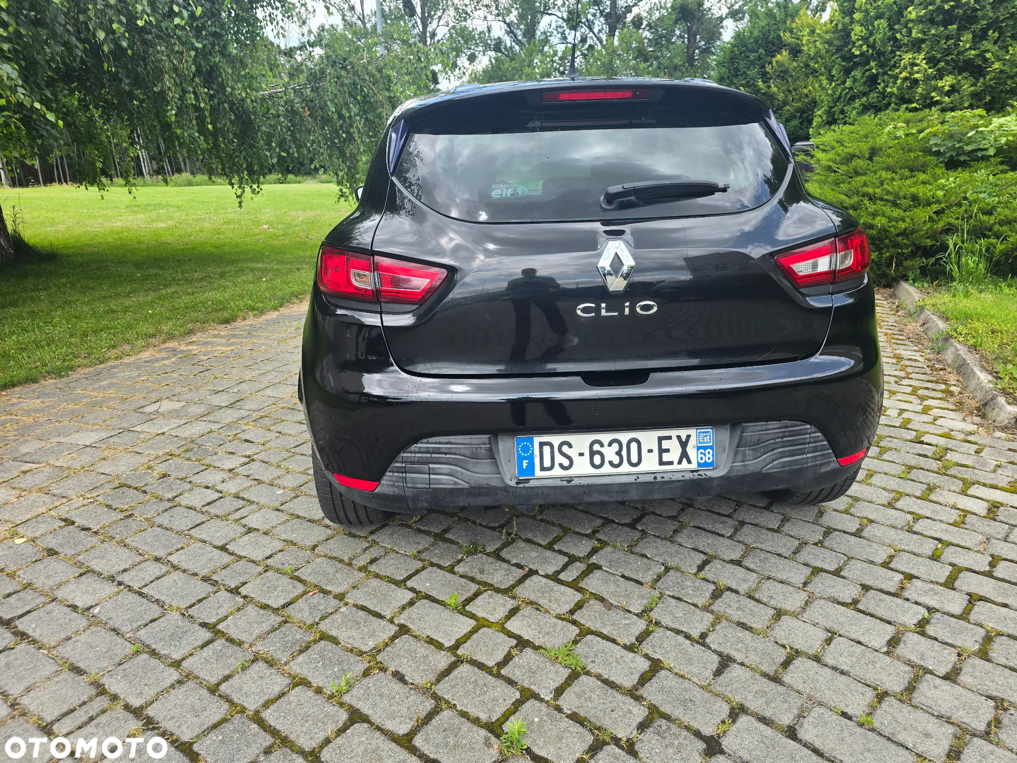 Renault Clio 1.2 16V 75 Experience - 9