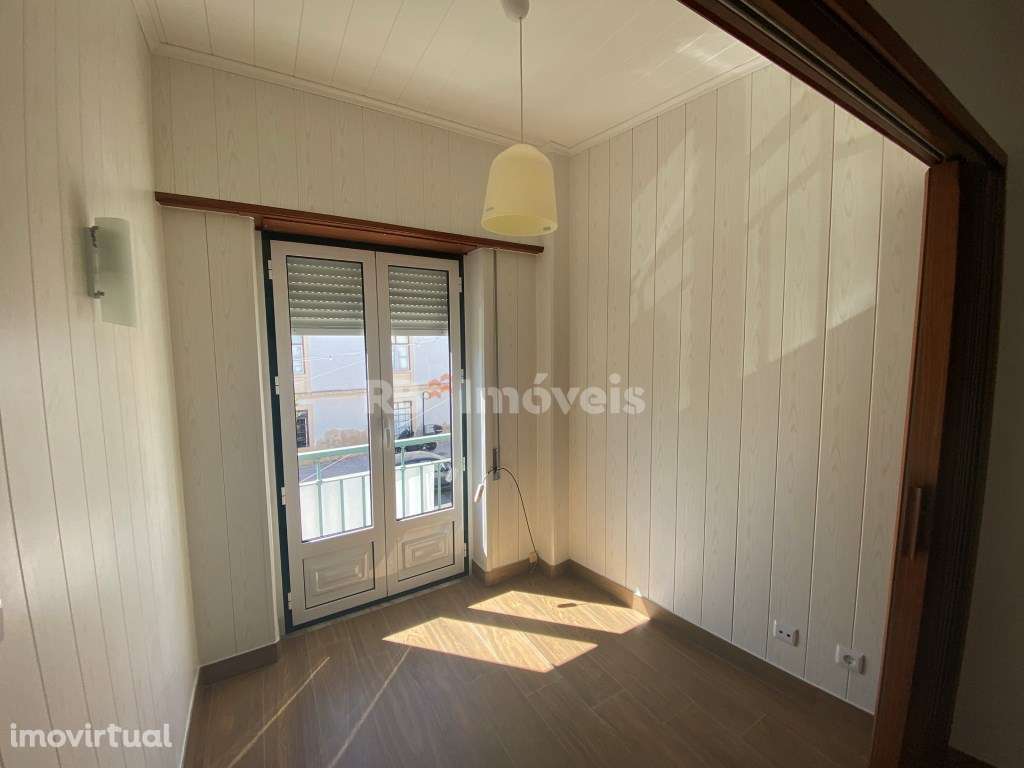 Apartamento T2 Renovado no Centro Histórico da cidade de Tomar - Grande imagem: 3/29