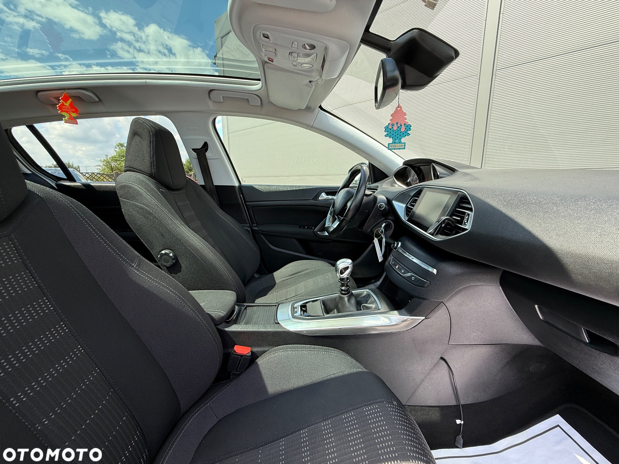 Peugeot 308 SW 1.2 PureTech GPF Allure S&S - 18