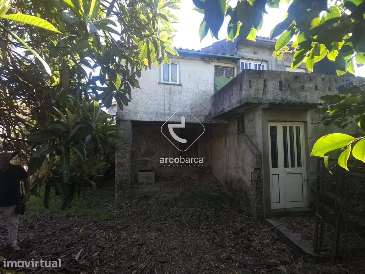 Casa para restauro com sequeiro e logradouro - Grande imagem: 3/23