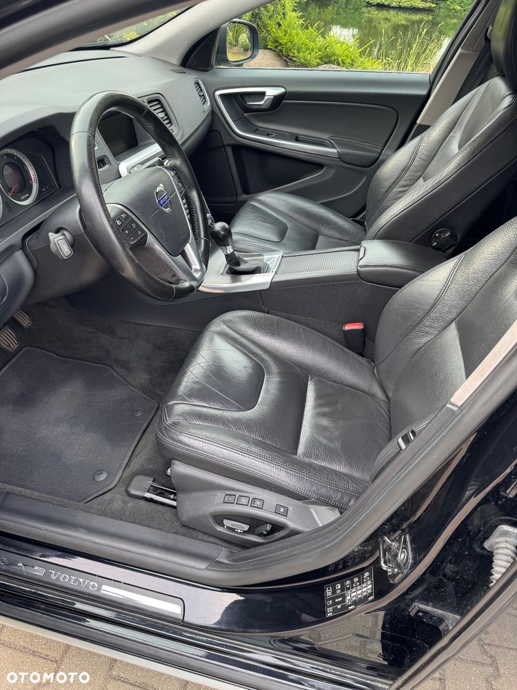 Volvo S60 D3 Summum - 5