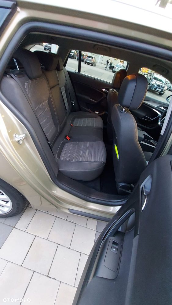 Opel Insignia 2.0 CDTI S&S - 15