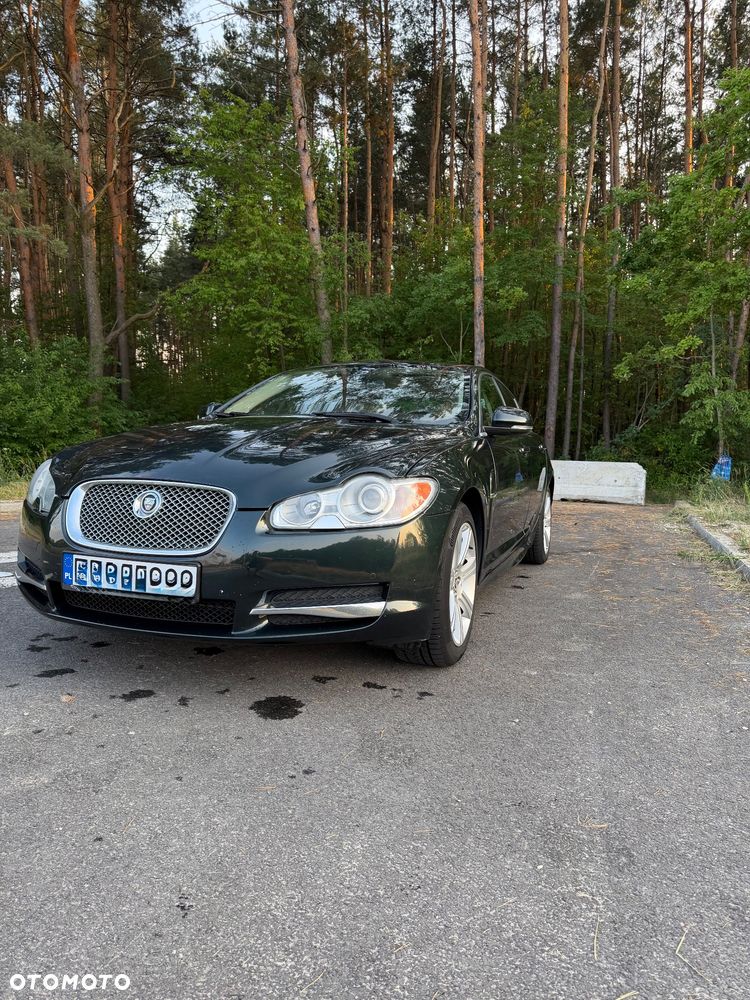 Jaguar XF 3.0 V6 Luxury - 1