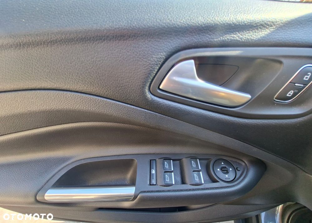 Ford Kuga 2.0 TDCi 4x2 ST-Line - 20