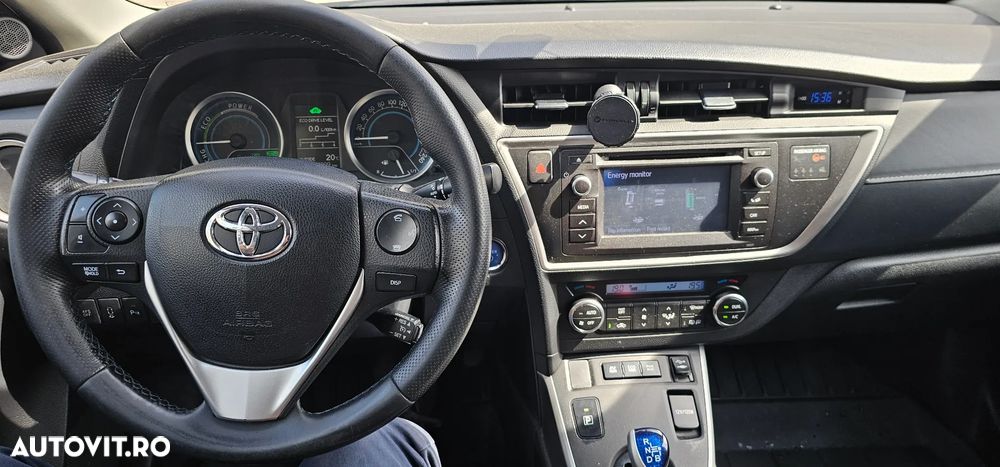 Toyota Auris - 12