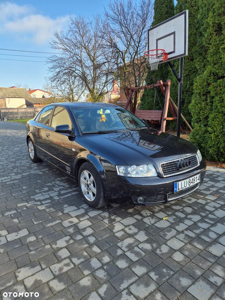 Audi A4 - 1