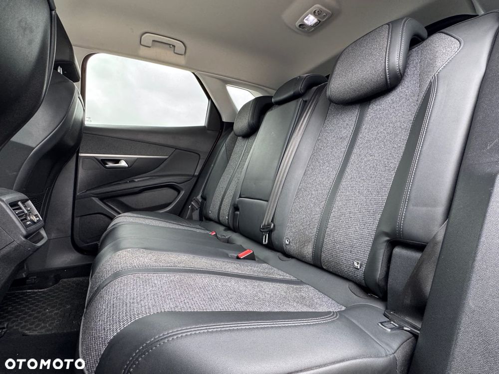 Peugeot 3008 - 18