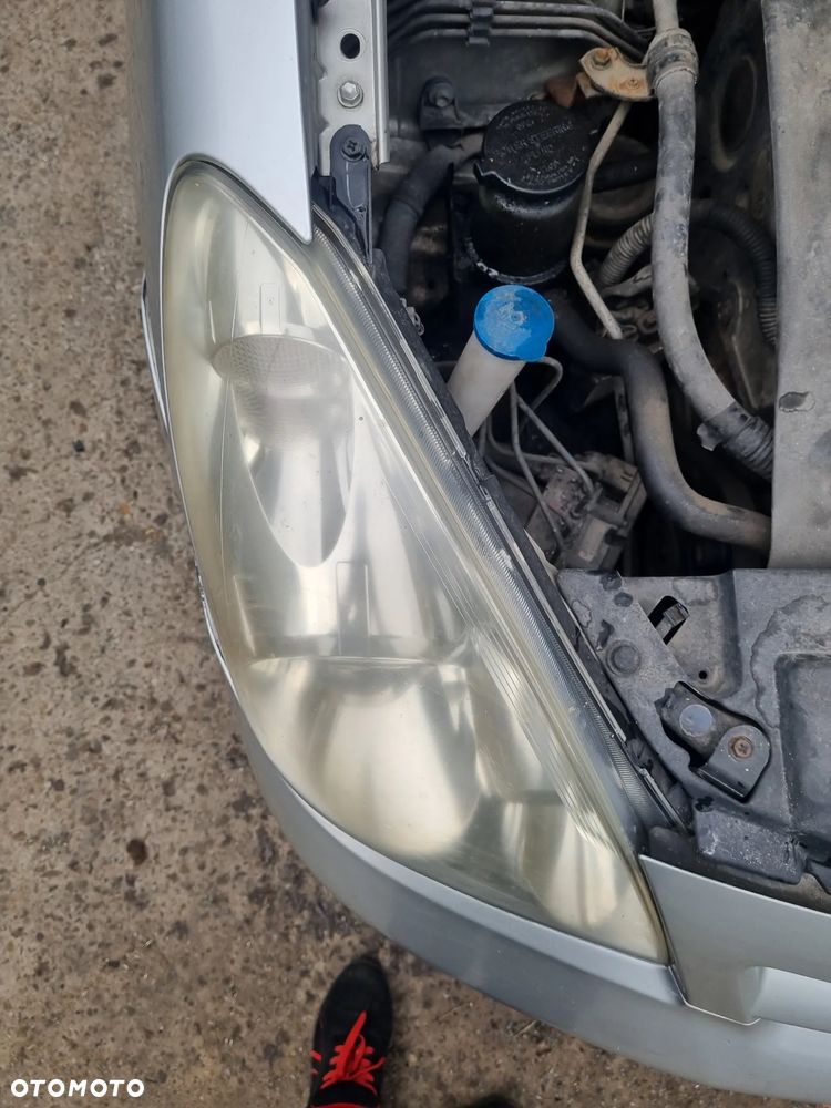 TOYOTA COROLLA VERSO II 04-07 2004 r. lampa prawy przód prawa przednia EU * - 4