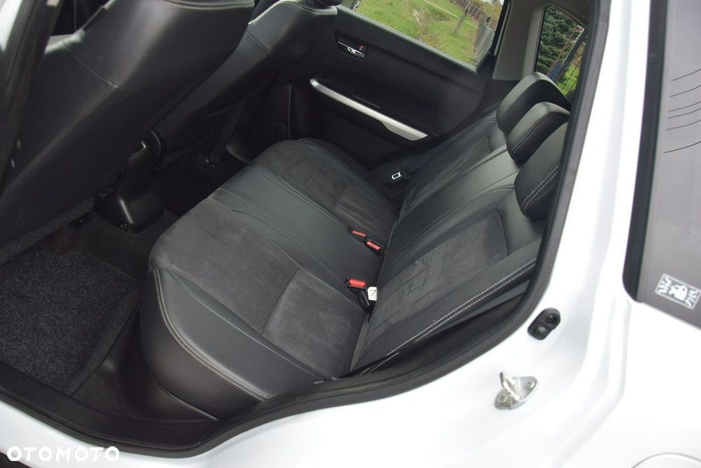 Suzuki Vitara 1.6 DDiS (4x4) Allgrip Comfort - 24