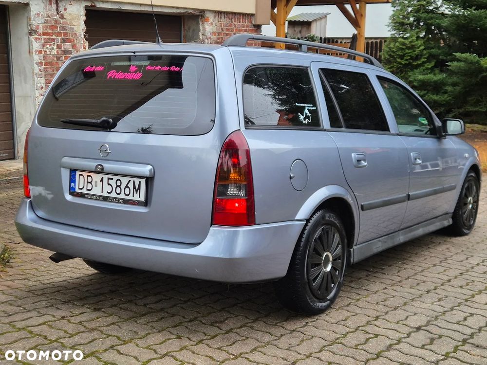 Opel Astra - 4
