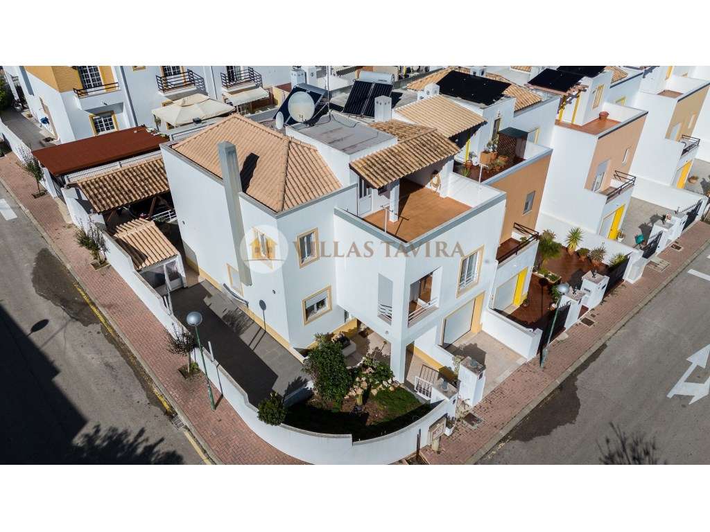 Moradia T4 - Com Vista Mar e Cidade - Topo- Urbanização Miramar - Grande imagem: 5/60