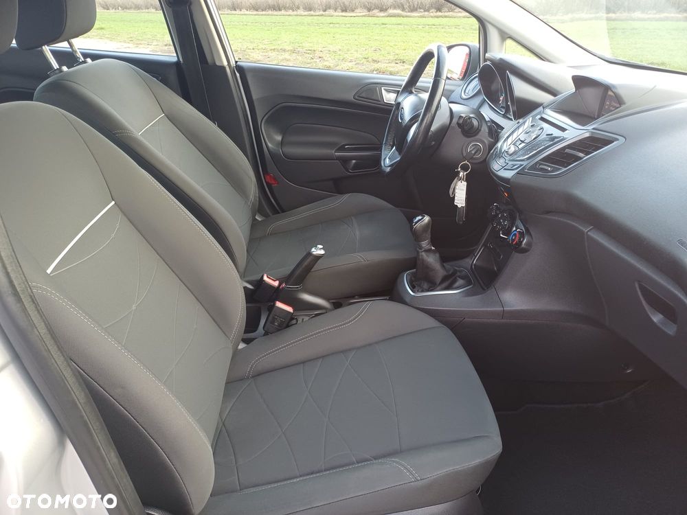 Ford Fiesta - 16