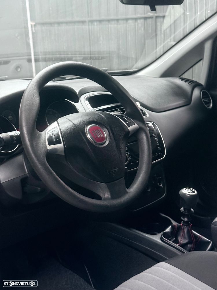 Fiat Grande Punto - 8