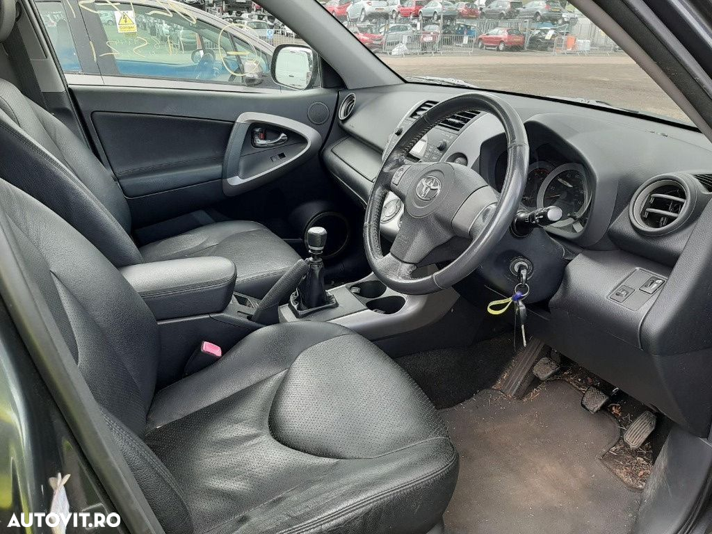 Set amortizoare spate Toyota RAV 4 2007 SUV 2.2 TDI - 8