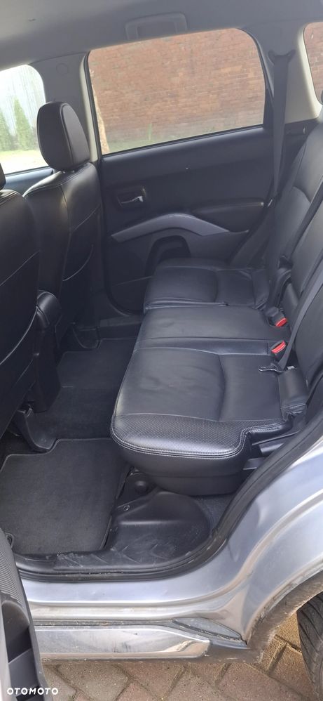 Peugeot 4007 2.2HDi Premium - 12