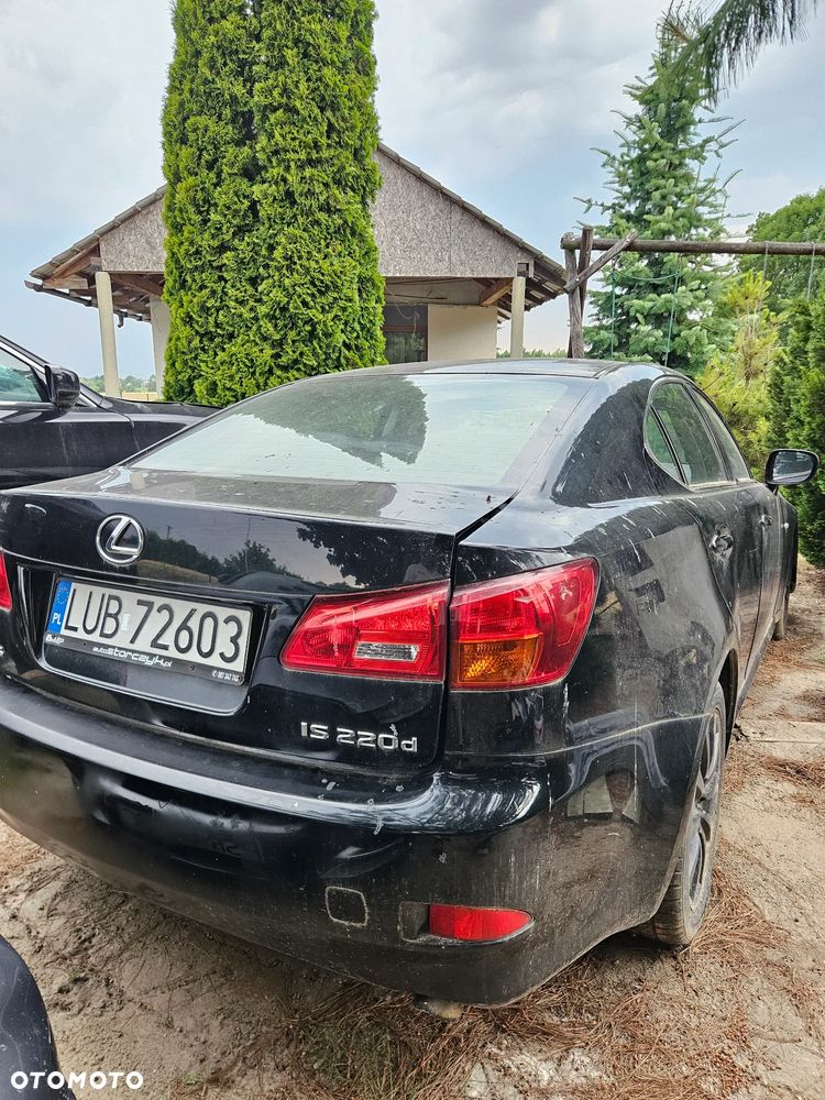 Lexus IS 220d - 2