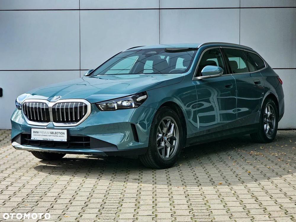 BMW Seria 5 520i - 2