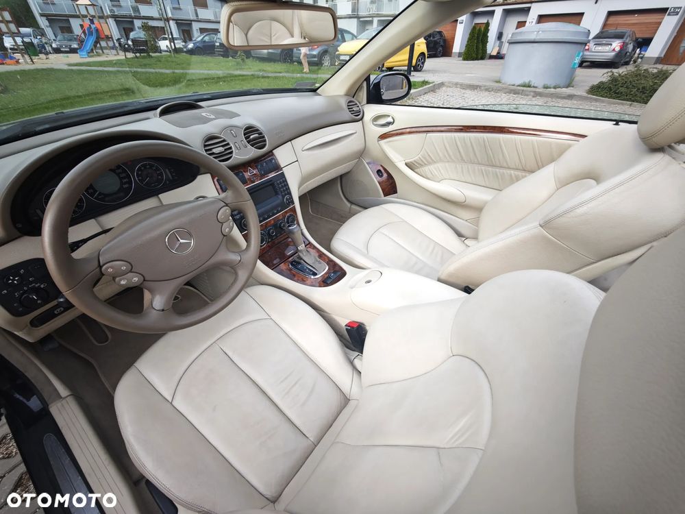 Mercedes-Benz CLK - 7