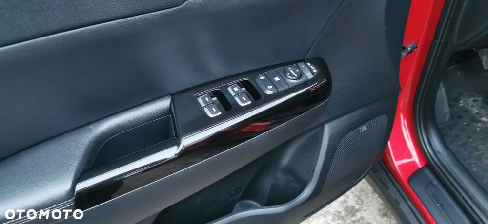 Kia Sportage 1.7 CRDI Business Line L 2WD - 23