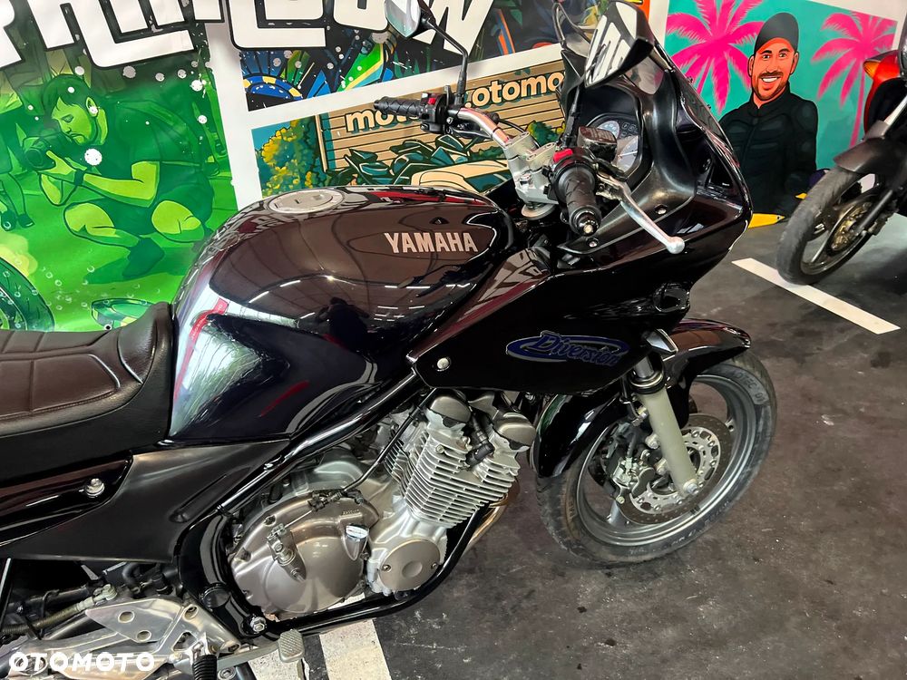 Yamaha XJ - 7