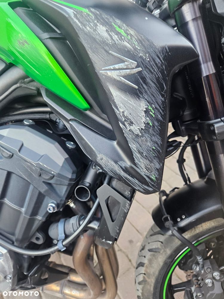Kawasaki Z 900 - 10