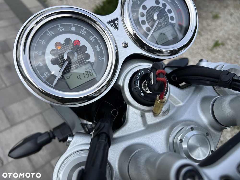 Triumph Speed Twin - 4