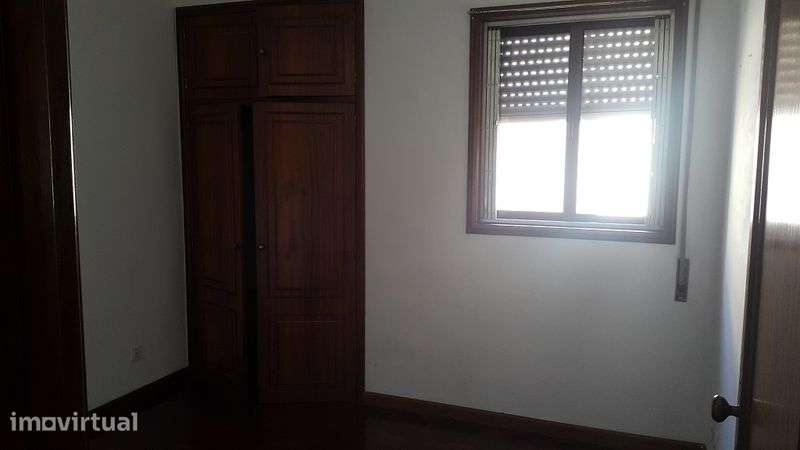 T2 com garagem box (Rio Tinto, Forno, perto da Areosa) - View 6