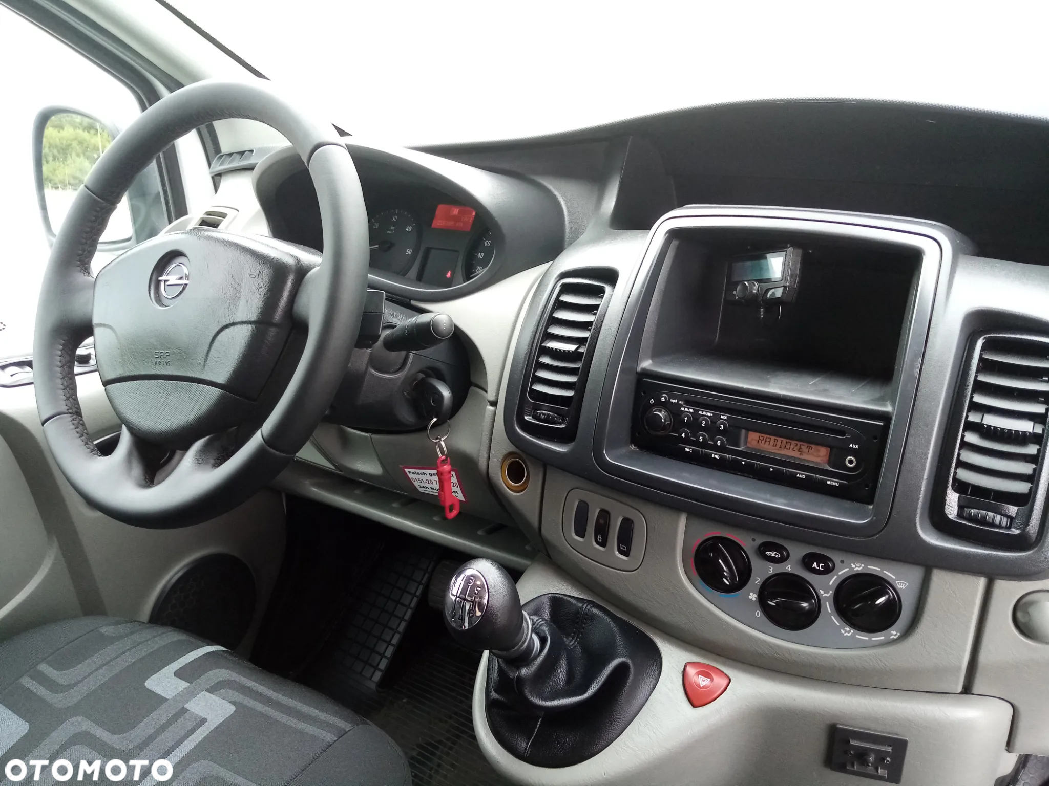 Opel VIVARO - 7
