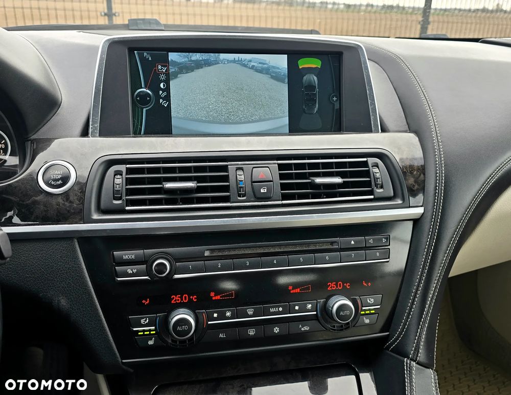 BMW Seria 6 650i xDrive - 16
