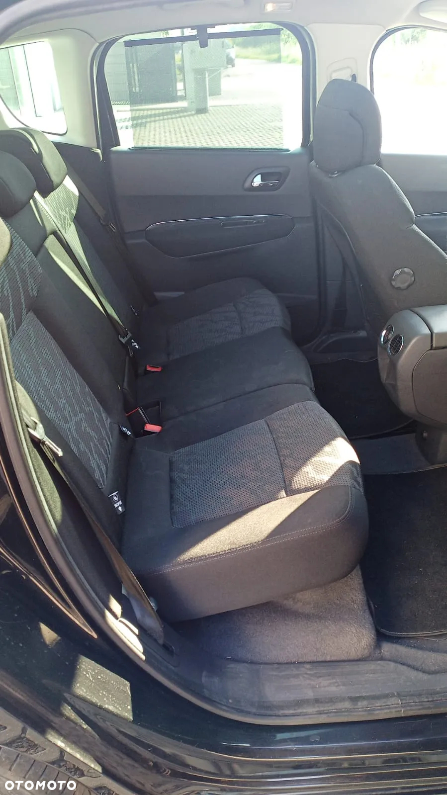 Peugeot 3008 1.6 HDi Premium - 23
