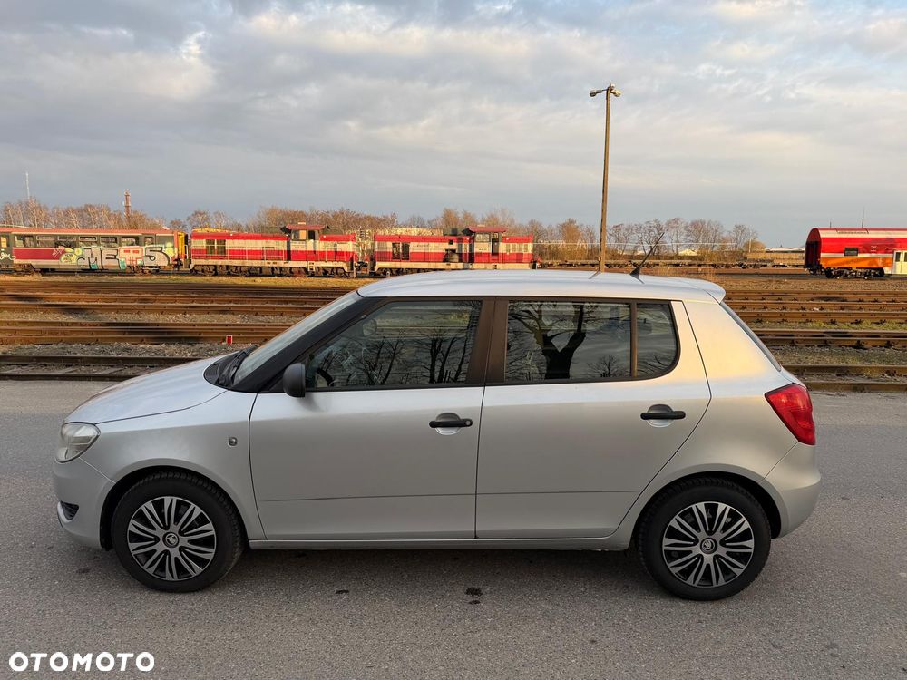 Skoda Fabia 1.6 TDI DPF Active Plus - 9