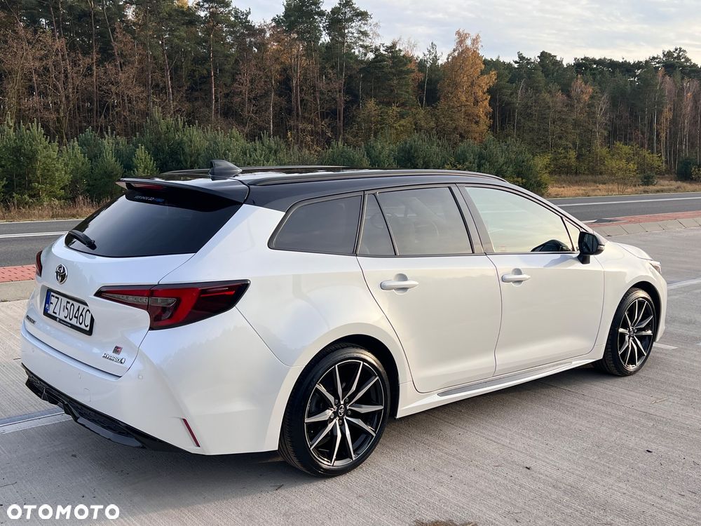 Toyota Corolla 2.0 Hybrid GR Sport Dynamic - 4