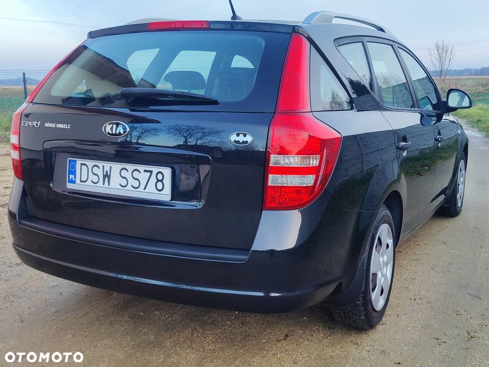 Kia Ceed 1.4 CVVT Attract - 19