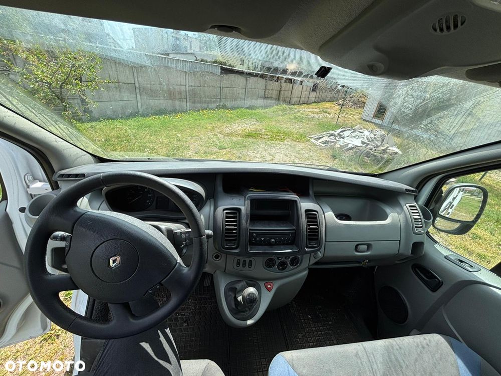 Renault Trafic - 11