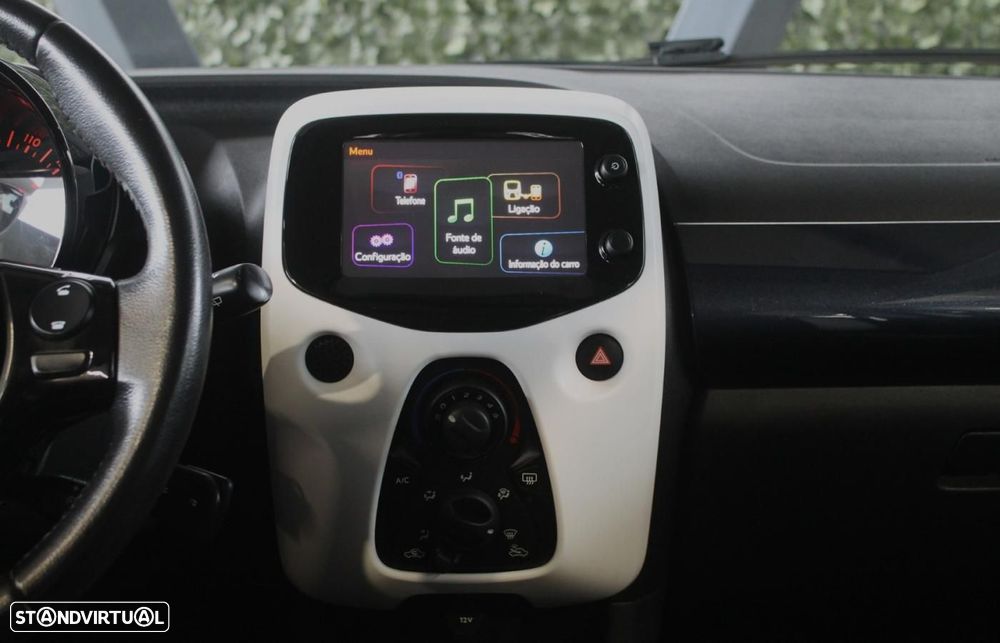 Peugeot 108 1.2 PureTech Allure - 16