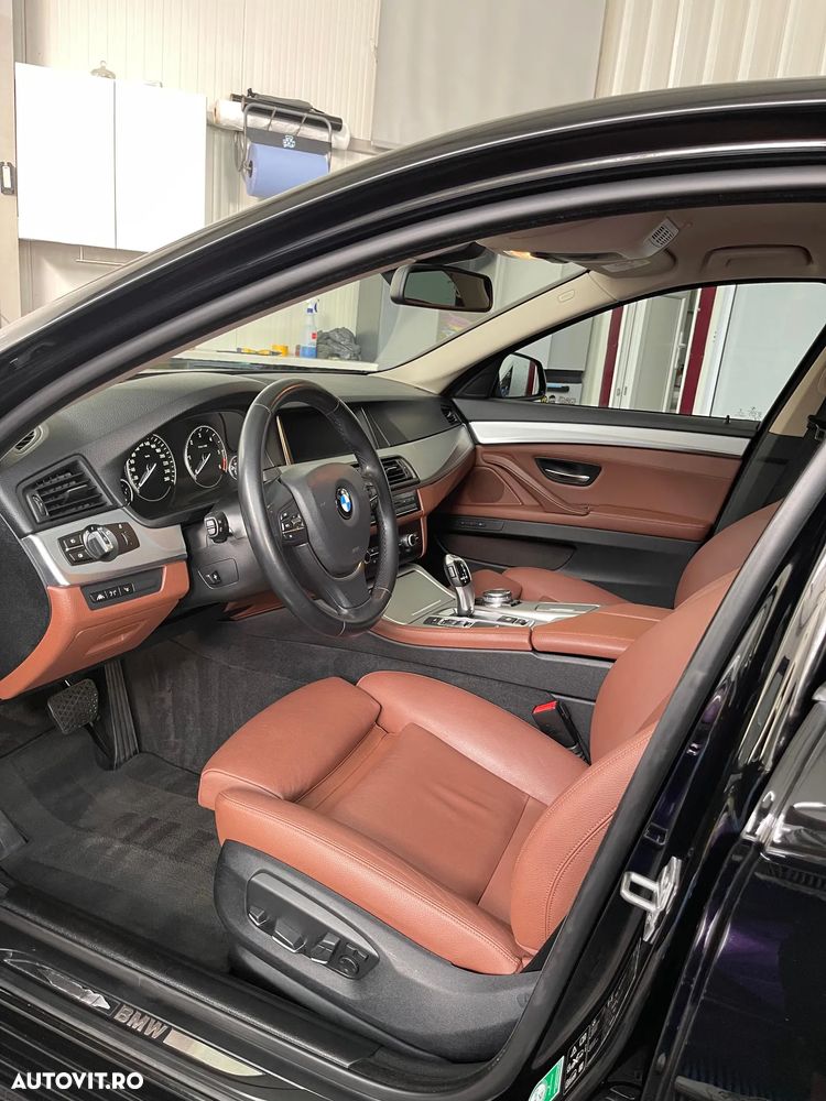 BMW Seria 5 525d xDrive Aut. Modern Line - 11