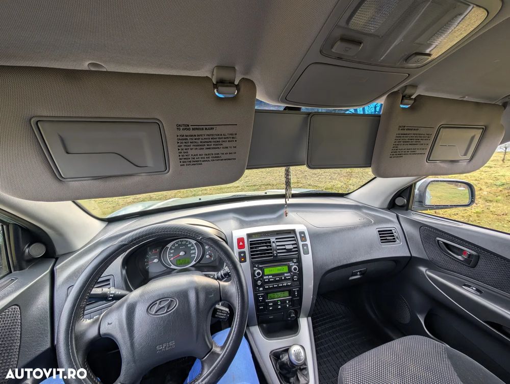 Hyundai Tucson 2.0 CRDI VGT 4WD GLS - 24