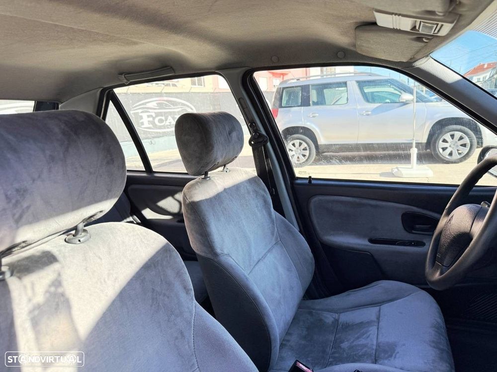 Citroën Saxo 1.5 D Exclusive - 10