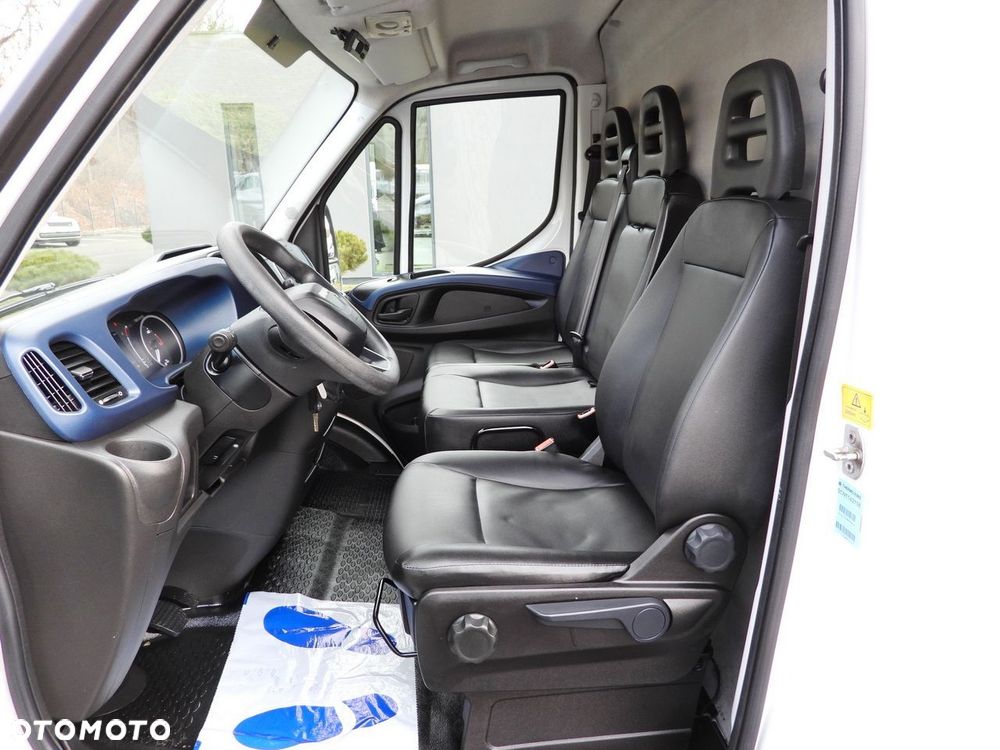 Iveco DAILY 35S14 FURGON CHŁODNIA  -10*C ZASILANIE 230V TEMPOMAT NAWIGACJA AUTOMAT HI-MATIC KLIMATYZACJA  140KM - 25