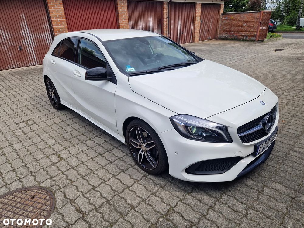 Mercedes-Benz Klasa A 220 4-Matic AMG Line - 1