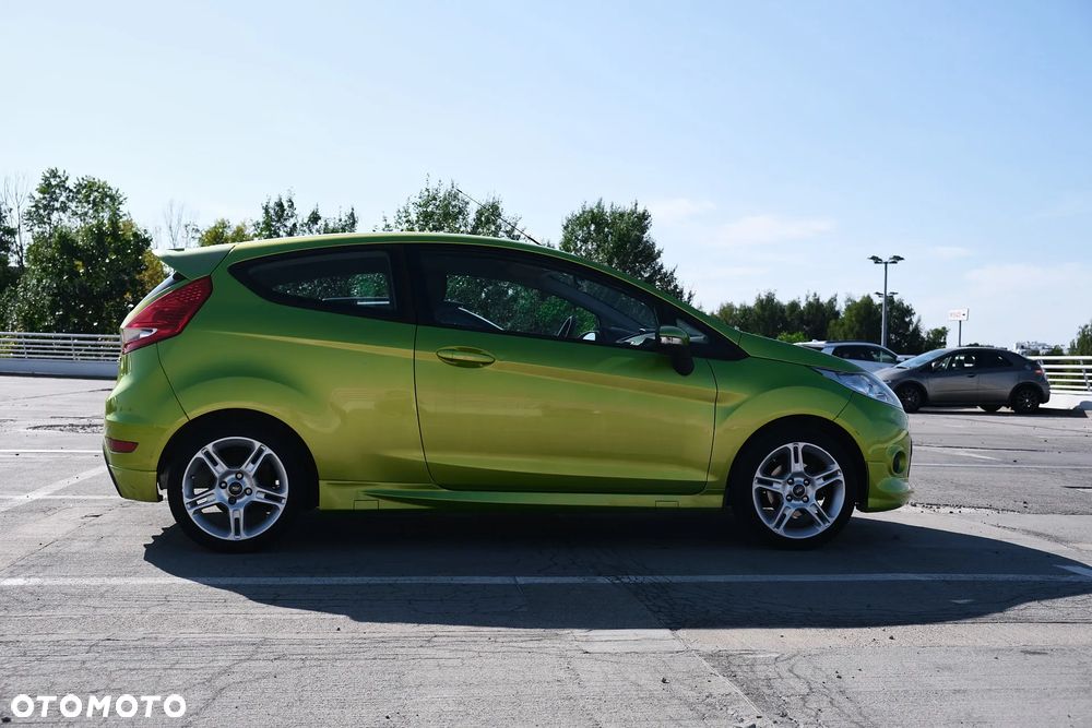 Ford Fiesta 1.6 Sport - 15