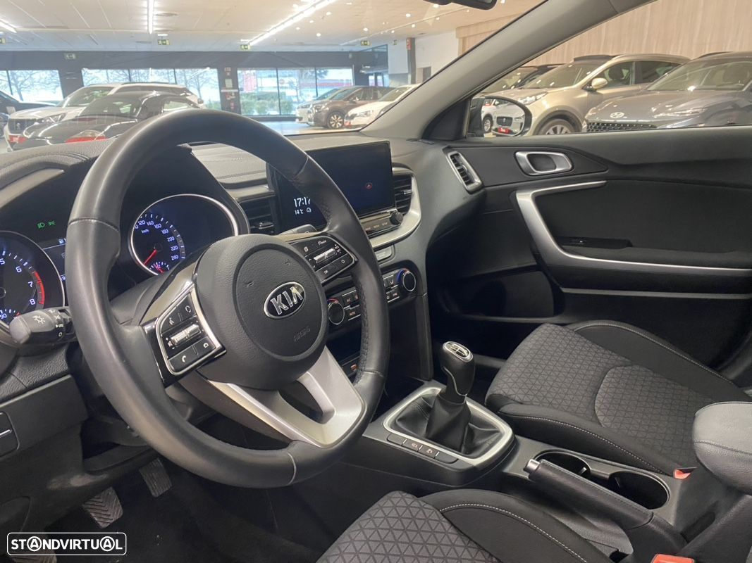 Kia XCeed 1.0 T-GDI Dynamic - 6